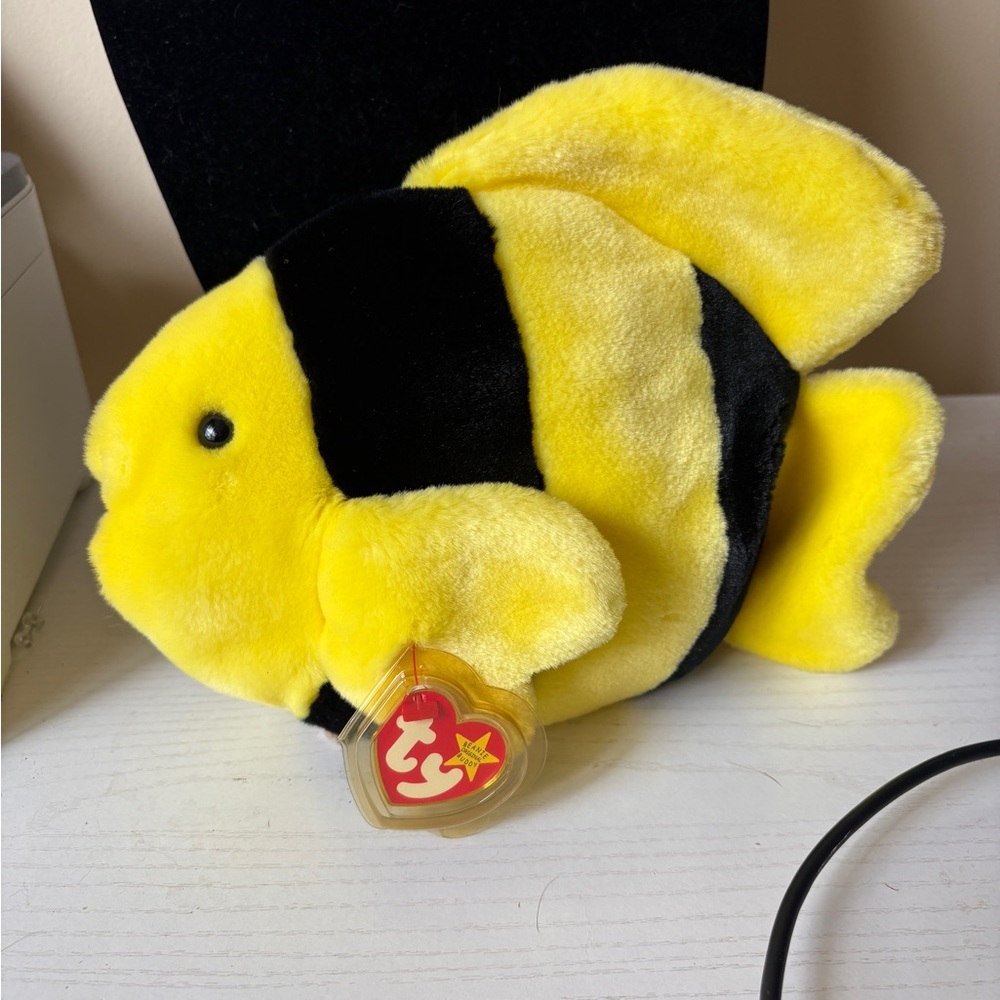 Ty Beanie Buddy Bubbles the Fish